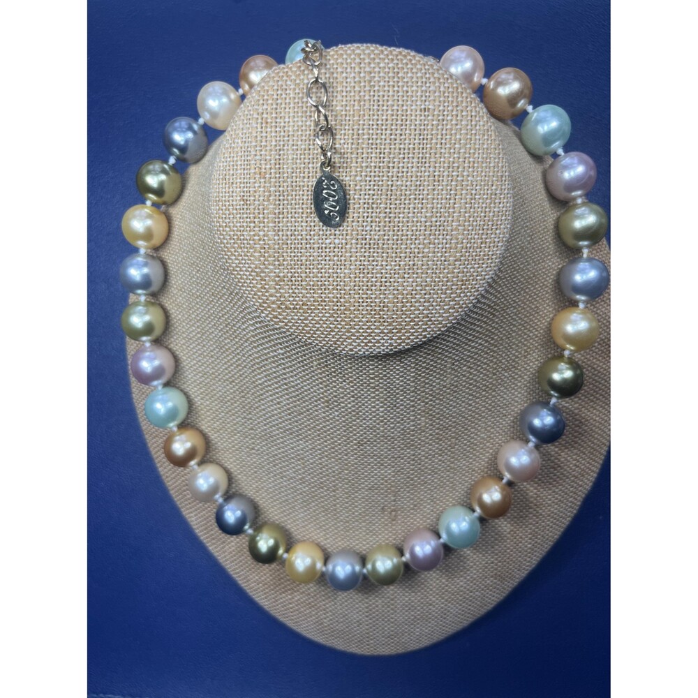 KENNETH JAY LANE multicolor pastel glass pearl ‘First Lady 2009 edition necklace